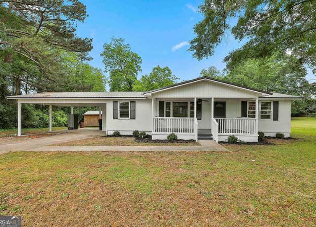 Property at 112 Willow Dr, Woodbury, GA 30293, 3 beds, 2 baths