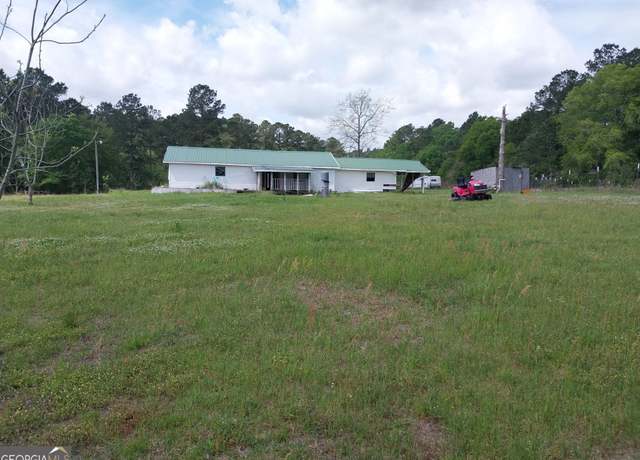 Property at 152 Seaweed Rd, Fitzgerald, GA 31750, 5 beds, 2 baths