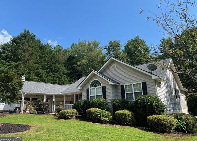 Property at 113 Barker Trail Rd, Cleveland, GA 30528, 3 beds, 2 baths