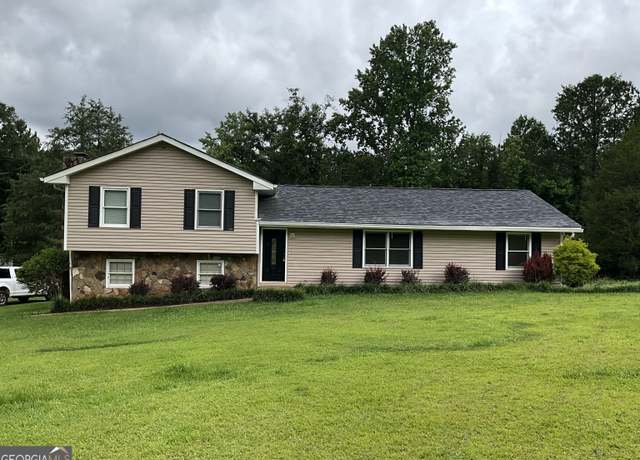 Property at 1776 Smokey Rd, Lagrange, GA 30241, 4 beds, 3 baths