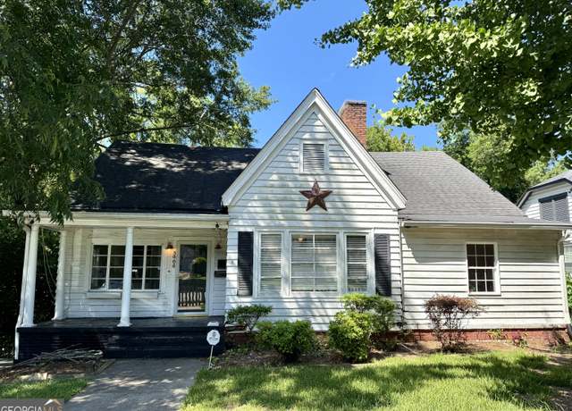 Property at 3408 Ridge Ave, Macon, GA 31204, 4 beds, 2 baths