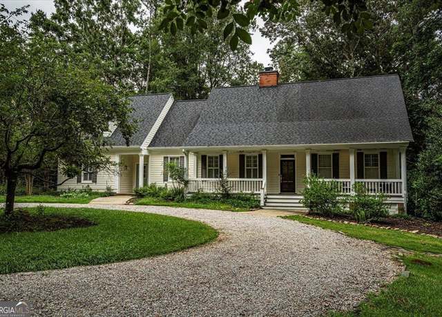 Property at 112 Porterfield Dr, Eatonton, GA 31024, 4 beds, 3.5 baths