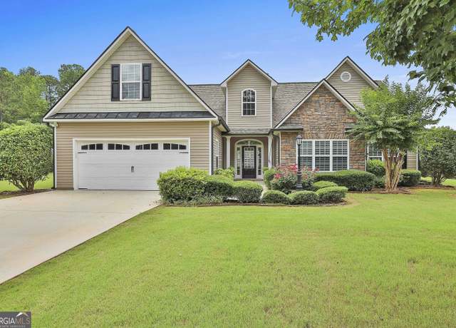 Property at 55 Earl North Rd, Newnan, GA 30263, 3 beds, 2 baths