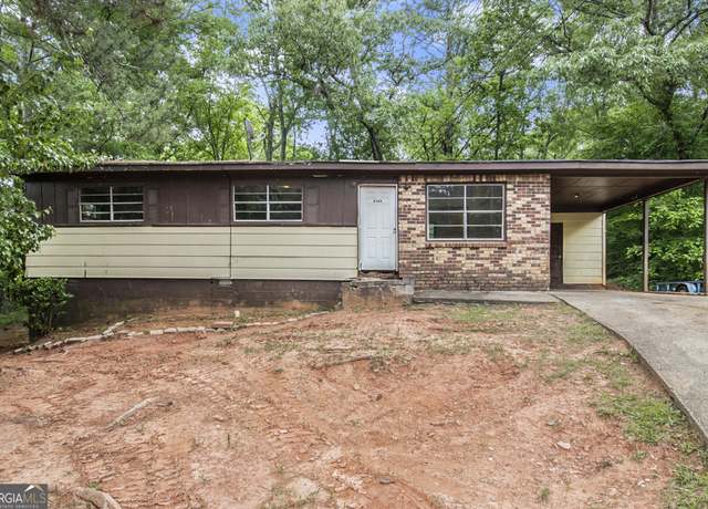 Property at 6109 Oakwood Cir SW, Covington, GA 30014, 3 beds, 1 bath