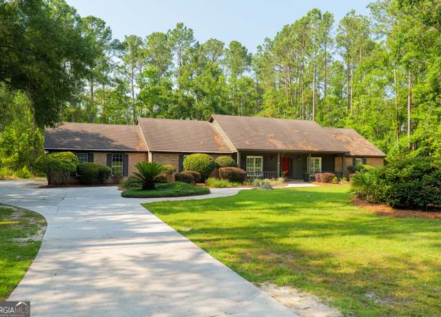 Property at 3504 River Chase Dr, Valdosta, GA 31602, 3 beds, 2.5 baths