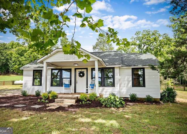 Property at 1281 Deaver Rd, Blairsville, GA 30512, 4 beds, 3 baths