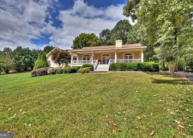 Property at 174 Oak Ln #40, Blairsville, GA 30512, 4 beds, 3 baths