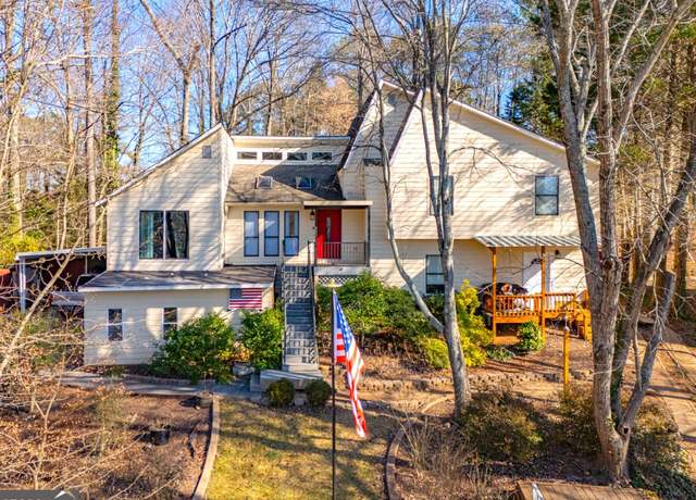 Property at 8806 Clear Creek Ct, Douglasville, GA 30135, 4 beds, 3 baths