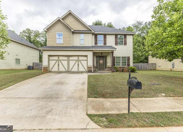 Property at 208 Wild Azalea Dr, Perry, GA 31069, 4 beds, 2.5 baths