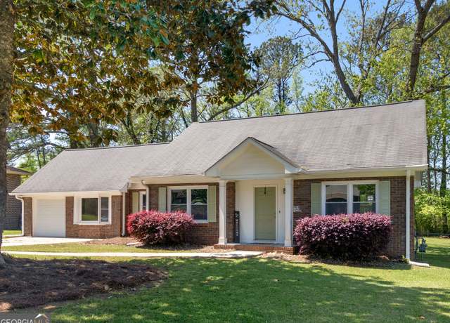 Property at 1473 Gloria St, Griffin, GA 30224, 3 beds, 2.5 baths