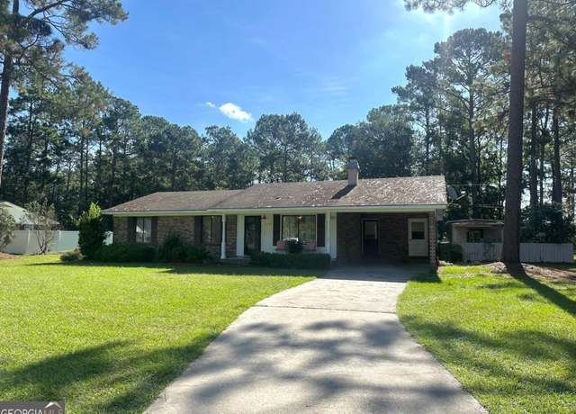 Property at 2604 Dottie St, Adel, GA 31620, 3 beds, 2 baths