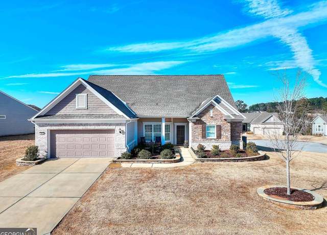 Property at 1011 Delmarina St, Greensboro, GA 30642, 4 beds, 3 baths