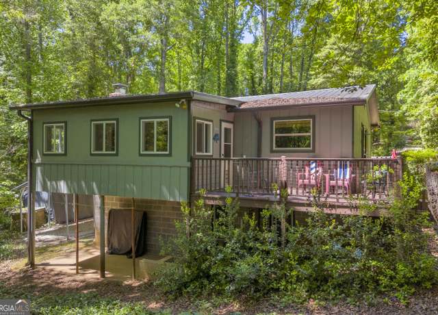 Property at 587 Lakeshore Cir, Hartwell, GA 30643, 3 beds, 2 baths