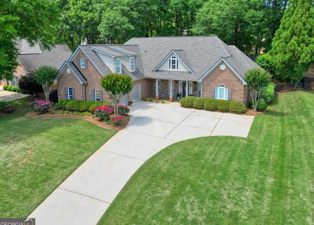 Property at 211 English Oaks Ln, Mcdonough, GA 30253, 4 beds, 3.5 baths