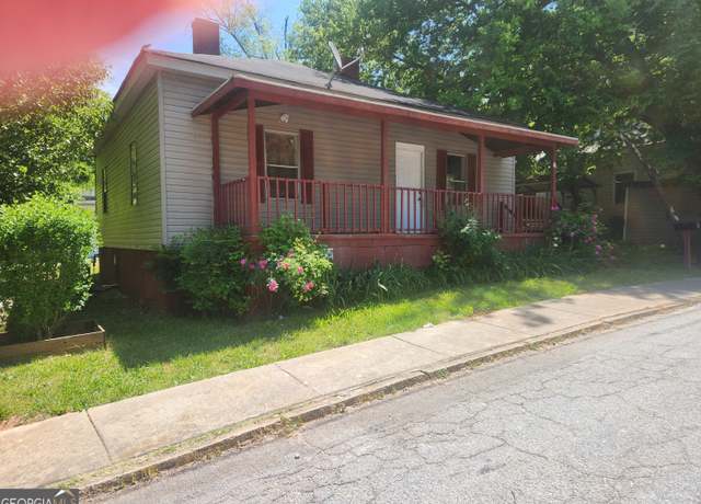 Property at 4 Maple St, Porterdale, GA 30014, 2 beds, 1 bath