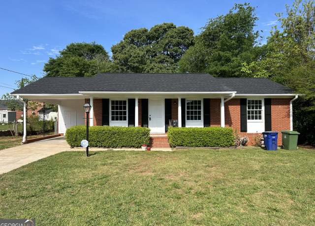 Property at 1807 Ridge St, Griffin, GA 30223, 3 beds, 1.5 baths