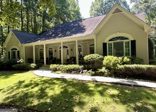 Property at 3644 Graycliff Rd, Snellville, GA 30039, 4 beds, 5.5 baths