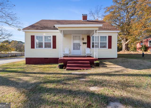 Property at 641 Church St, Royston, GA 30662, 2 beds, 2 baths