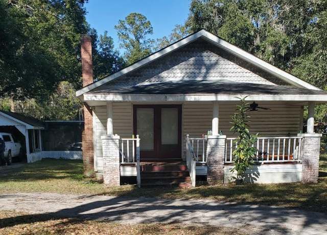 Property at 228 E Hilton St, Kingsland, GA 31548, 3 beds, 2 baths