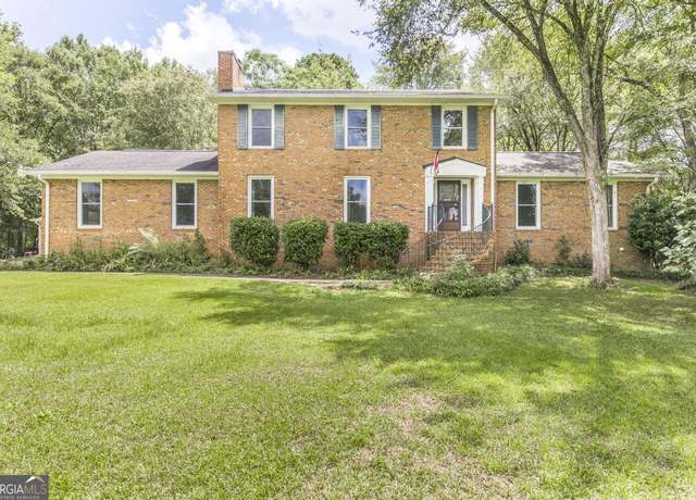 Property at 1404 Beaver Oaks Dr, Macon, GA 31220, 4 beds, 3.5 baths