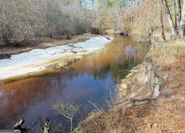 Property at 1200 Riverside Dr, Claxton, GA 30417