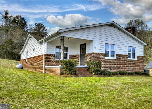Property at 701 Ada St, Blue Ridge, GA 30513, 3 beds, 2 baths