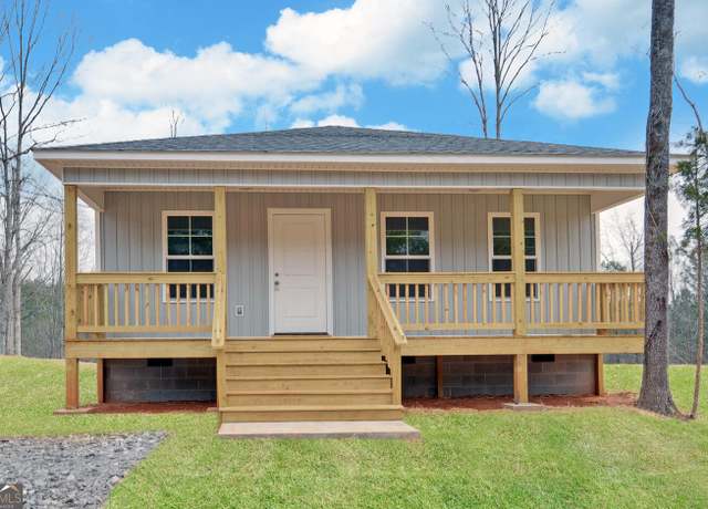 Property at 2046 Tower Rd, Martin, GA 30557, 3 beds, 2 baths