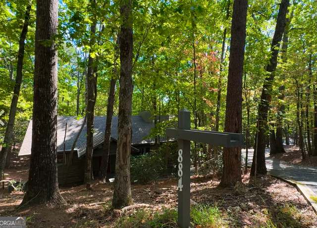 Property at 884 Quail Cove Dr, Big Canoe, GA 30143, 4 beds, 2 baths