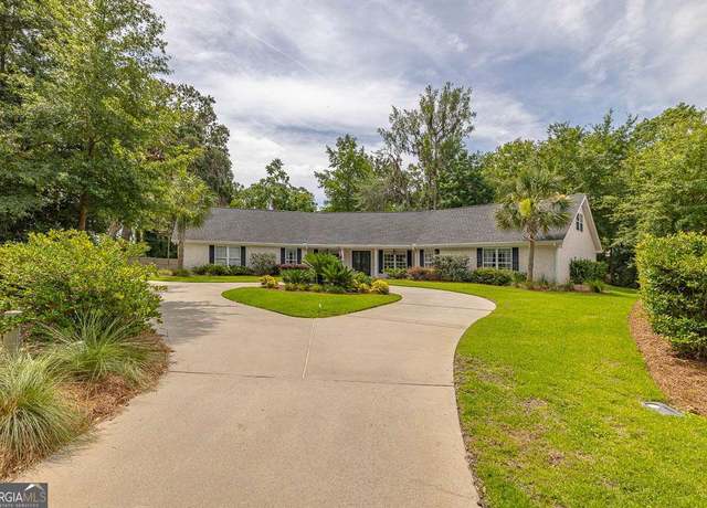 Property at 19 Wimbledon Ct, St. Simons, GA 31522, 4 beds, 4 baths