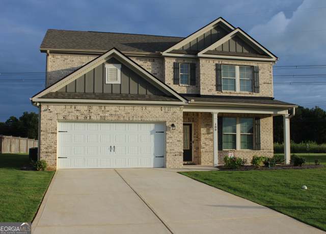 Property at 100 Davids Place Dr, Warner Robins, GA 31088, 4 beds, 3 baths