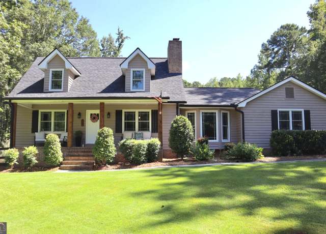 Property at 175 Gantt Ln, Fayetteville, GA 30215, 3 beds, 3 baths