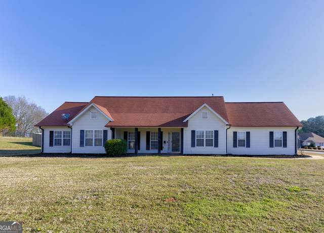 Property at 39 Thorne Berry Dr, Hampton, GA 30228, 3 beds, 2 baths