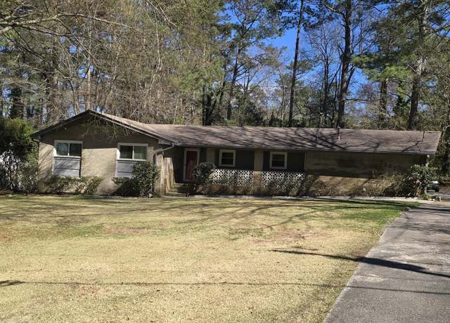 Property at 2527 Amalfi Dr, Conyers, GA 30012, 4 beds, 3 baths