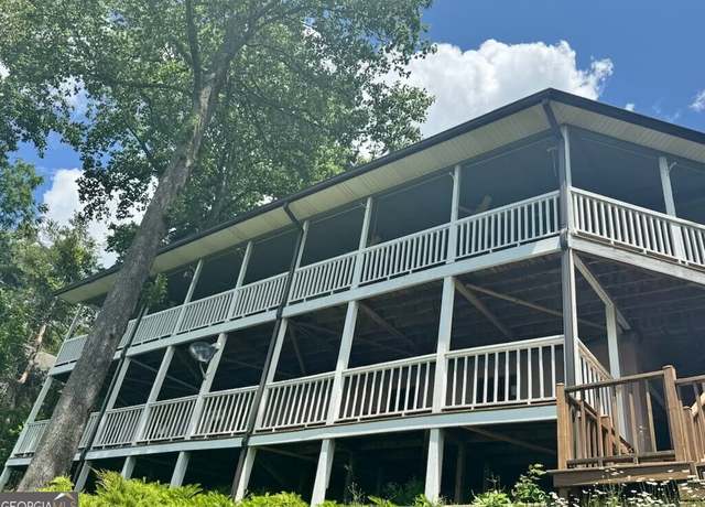 Property at 7 Lakeview Dr, Hayesville, NC 28904, 2 beds, 3 baths