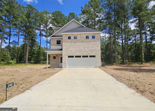 Property at 240 Wood Oak Cir, Cochran, GA 31014, 5 beds, 2.5 baths