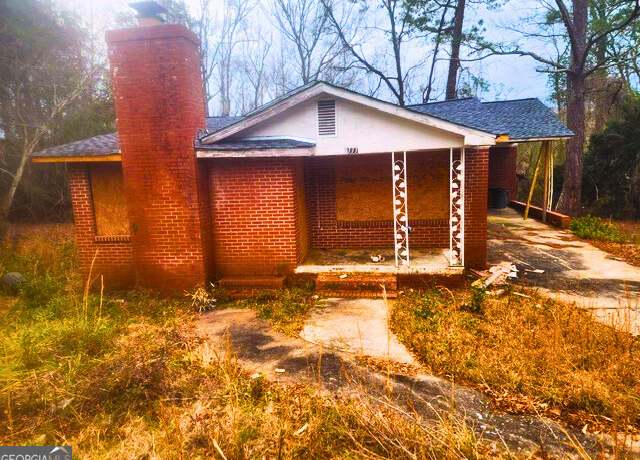 Property at 3777 Owens St, Dry Branch, GA 31020, 4 beds, 2 baths