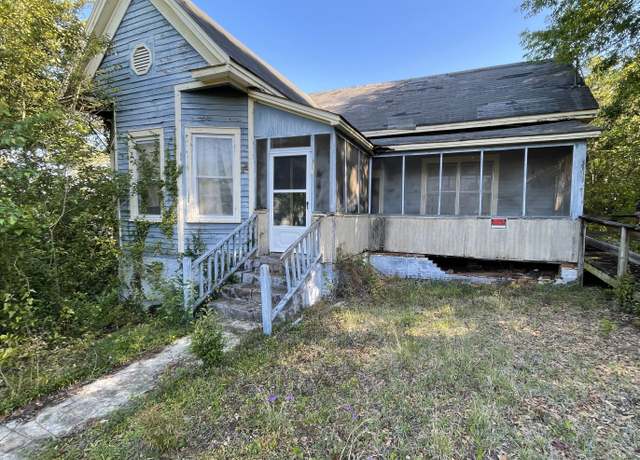 Property at 328 Woolfolk St, Macon, GA 31217, 3 beds, 1 bath