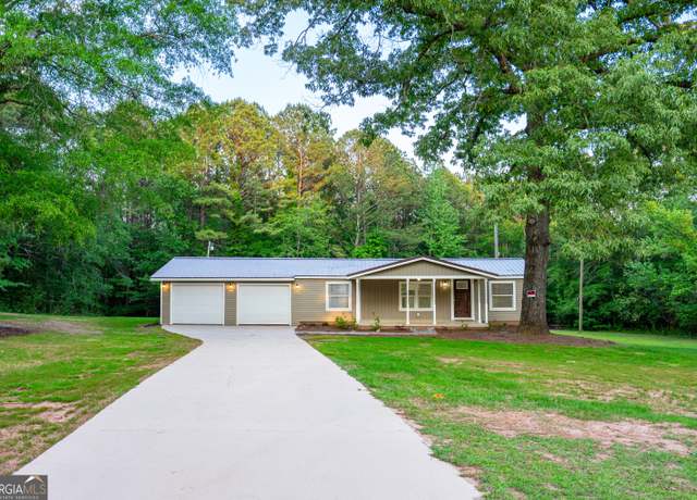 Property at 323 Robert Taylor Rd, Lagrange, GA 30240, 3 beds, 2 baths