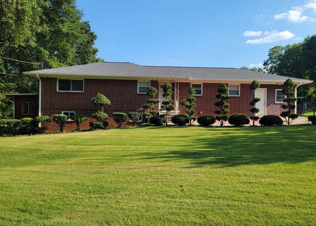 Property at 1527 Patricia Dr, Morrow, GA 30260, 3 beds, 2.5 baths