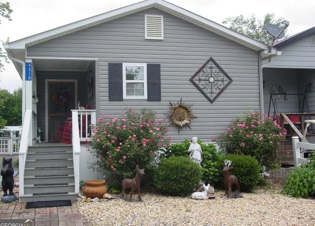 Property at 4210 & 4211 Riverbank Run, Hiawassee, GA 30546, 2 beds, 2.5 baths