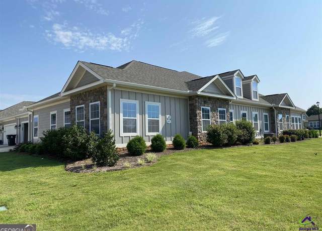 Property at 504 Nandina Ct, Warner Robins, GA 31088, 3 beds, 2.5 baths