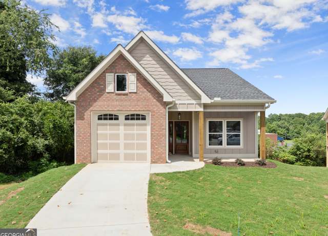 Property at 93 Colonial Dr, Cleveland, GA 30528, 2 beds, 2 baths
