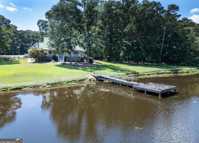 Property at 925 Highway 36 E, Jackson, GA 30233, 5 beds, 3 baths