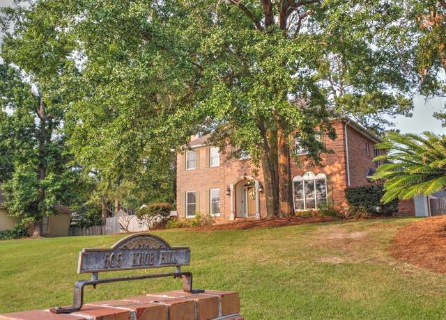 Property at 505 Knob Hill Dr, Valdosta, GA 31602, 4 beds, 2.5 baths