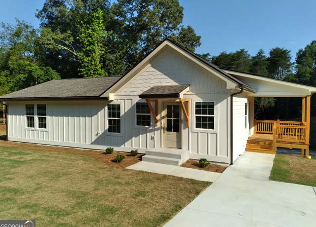 Property at 3840 Shope Rd, Gainesville, GA 30506, 3 beds, 2 baths