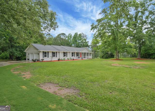 Property at 3290 Ebenezer Rd SE, Conyers, GA 30094, 4 beds, 3.5 baths