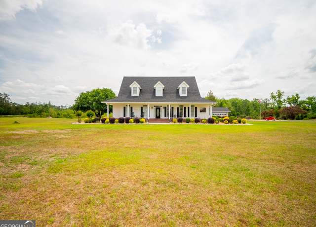 Property at 103 Camp Ln, Valdosta, GA 31601, 3 beds, 3.5 baths