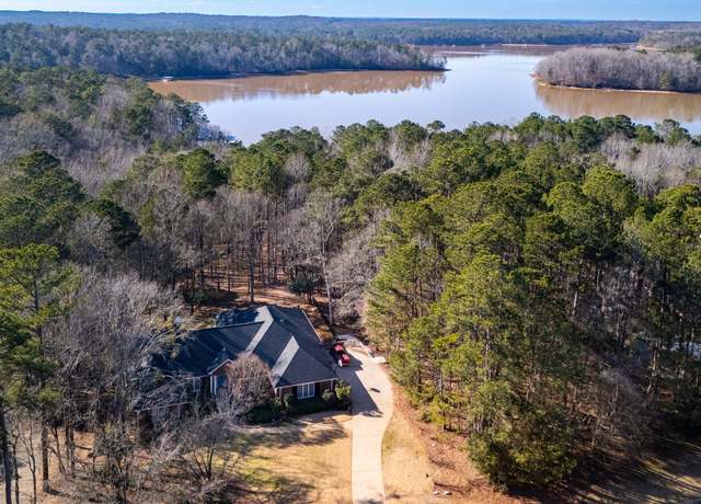 Property at 117 Woodchase Dr, Lagrange, GA 30240, 5 beds, 4.5 baths