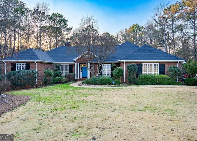 Property at 117 Woodchase Dr, Lagrange, GA 30240, 5 beds, 4.5 baths