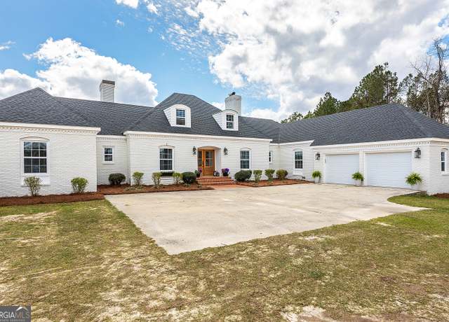 Property at 2271 Nursery Rd, Blackshear, GA 31516, 4 beds, 3.5 baths